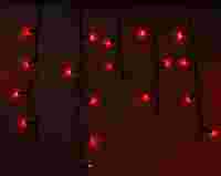 Гирлянда "Бахрома Айсикл" 2.4 х 0.6 метра. Красные диоды 88 шт/м, черный провод, постоянное свечение, 220 В